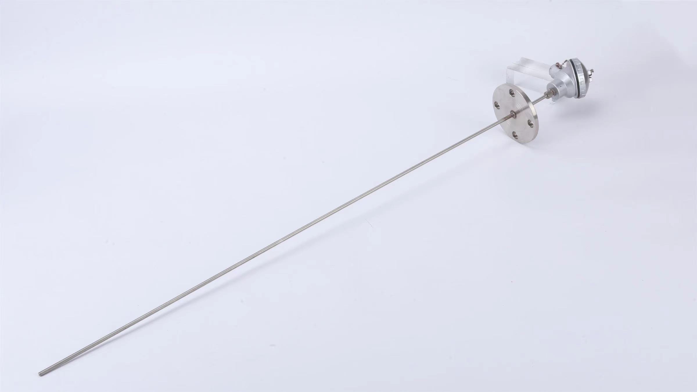 431式(shì)铠裝鉑铑(lao)熱電偶